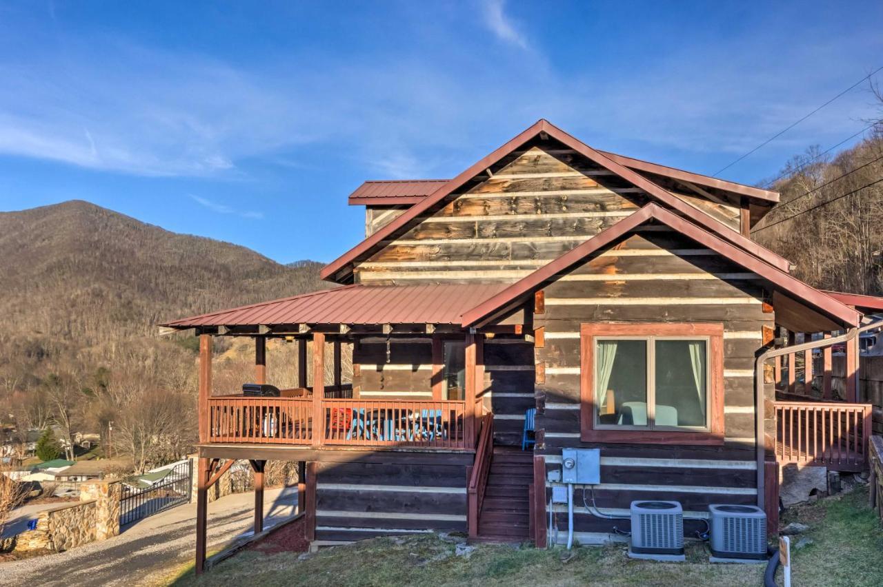 Villa The Cabin At Marys Place With Deck And Mtn Views! Maggie Valley Exterior foto